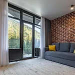 Apart-hotel Wood &