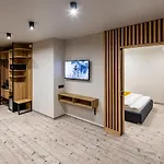 Apart-hotel Wood & *