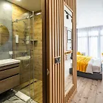 Apart-hotel Wood &