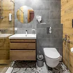 Wood & Apart-hotel Bukovel