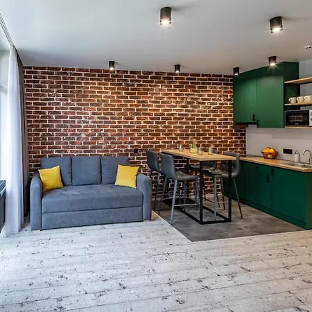 Wood & Aparthotel