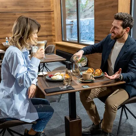 Wood & Aparthotel Bukovel