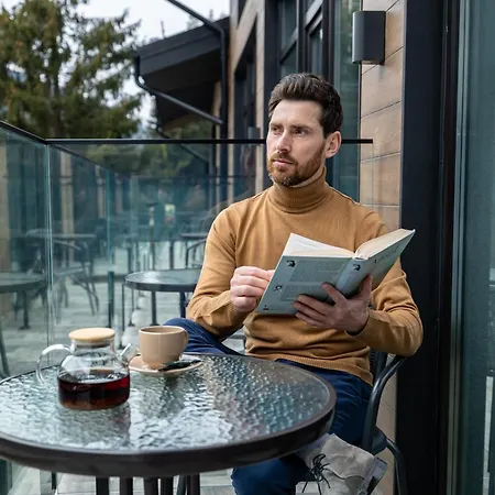 Wood & Апарт-отель *