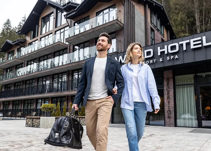 Wood & Aparthotel *
