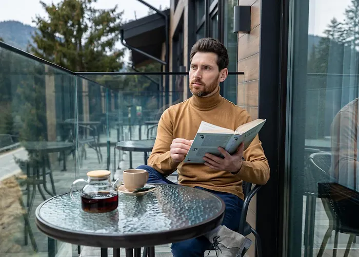 Wood & Ξενοδοχείο με διαμερίσματα *